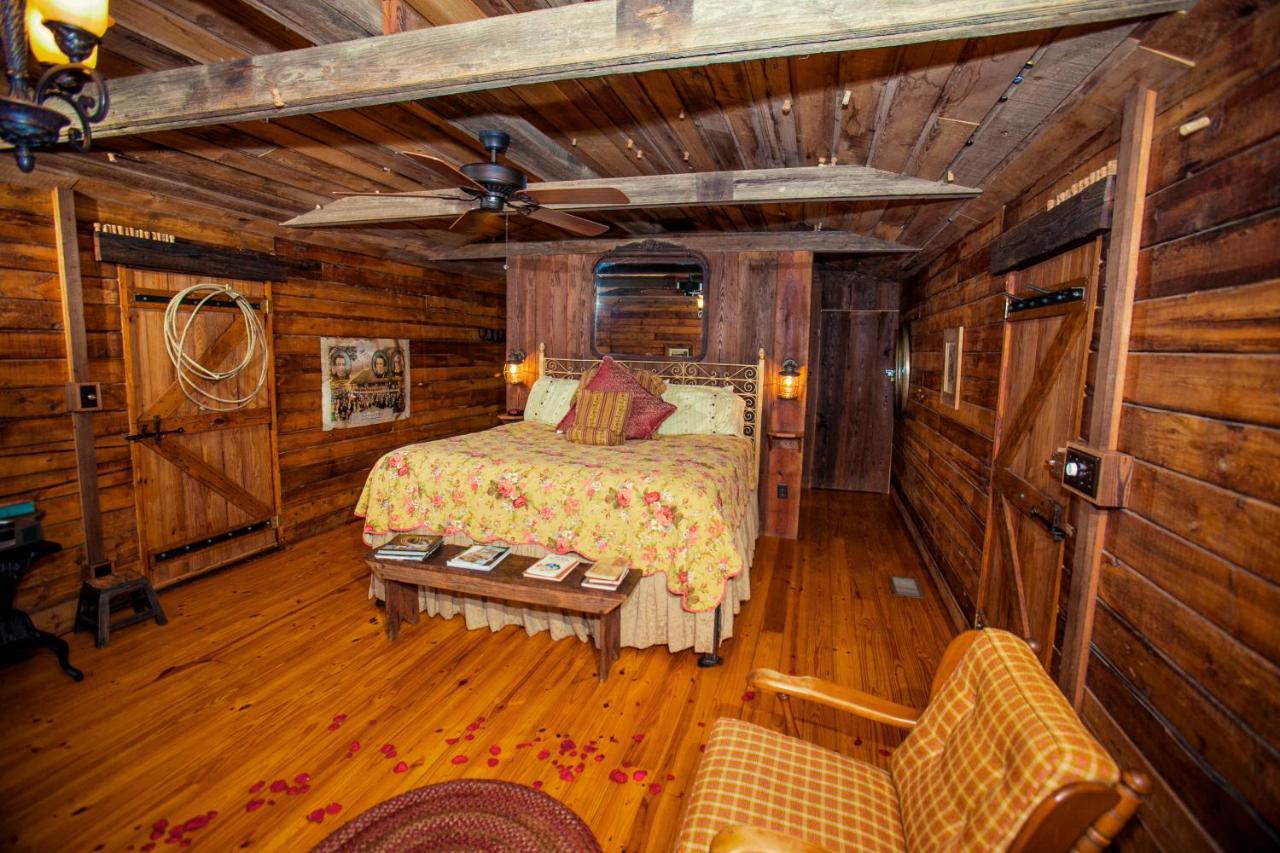 7F Lodge And Events College Station Extérieur photo