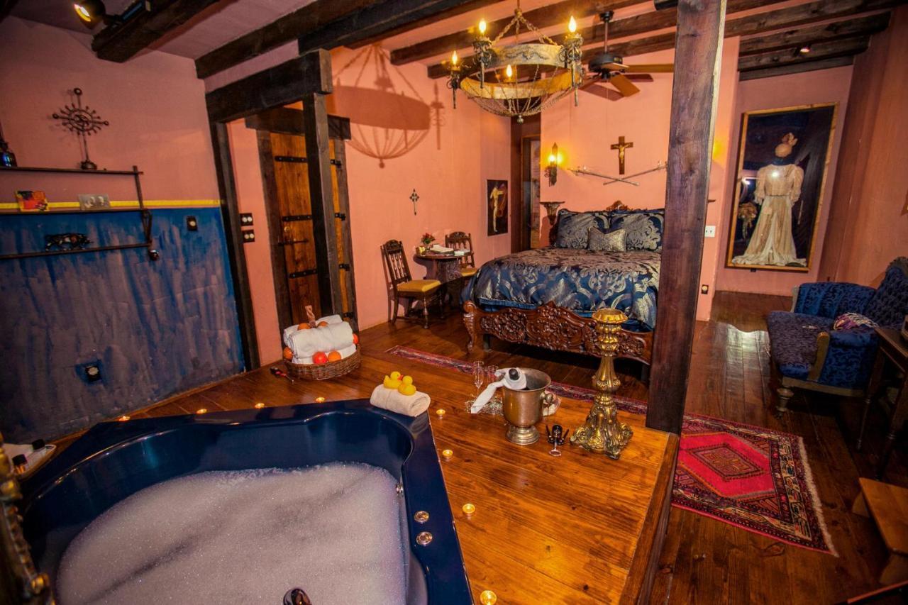 7F Lodge And Events College Station Extérieur photo