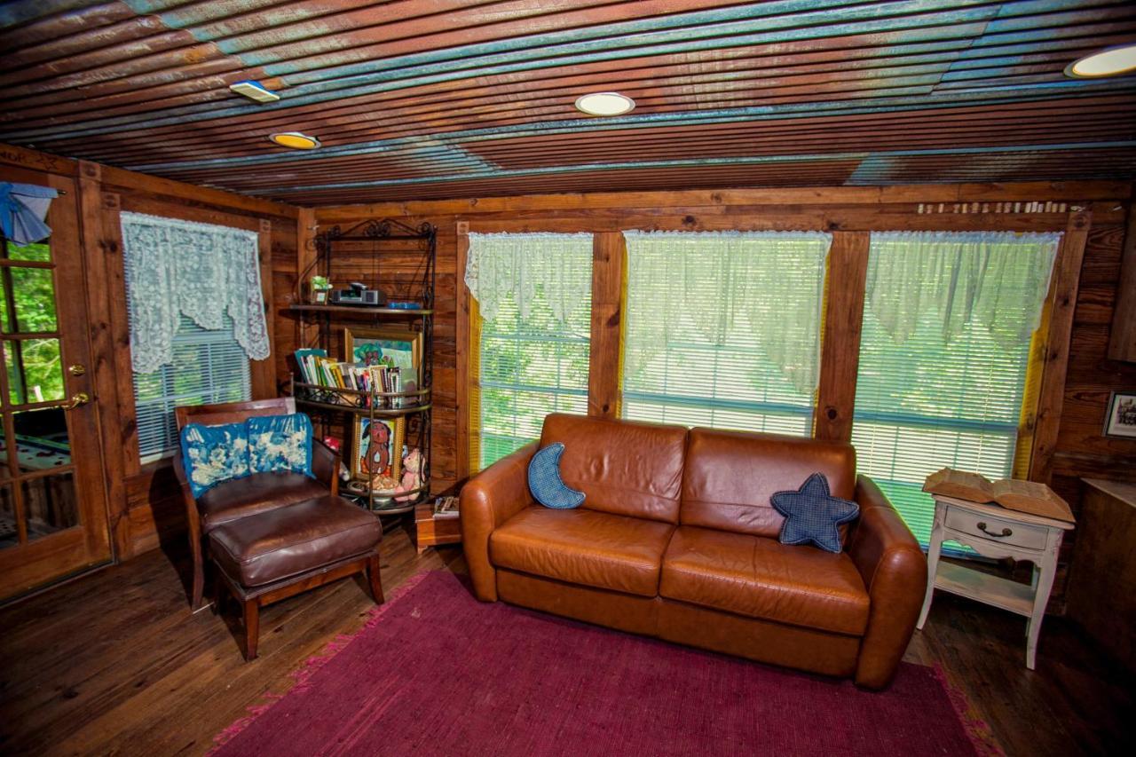 7F Lodge And Events College Station Extérieur photo