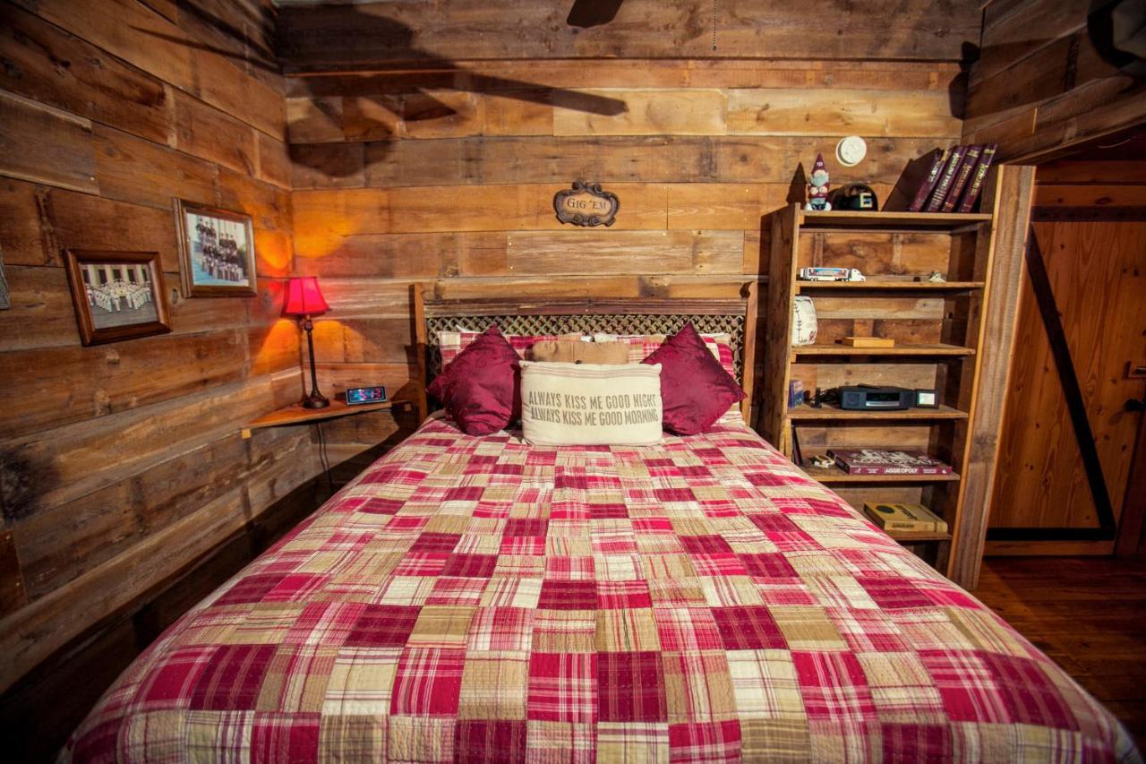 7F Lodge And Events College Station Extérieur photo
