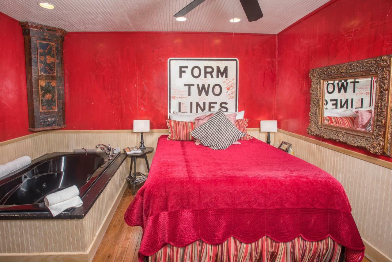 7F Lodge And Events College Station Extérieur photo